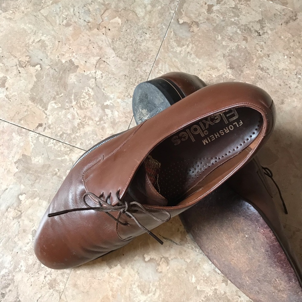 Men’s shoes Classic Florsheim Brown Leather Size  9.5 D - Picture 3 of 3